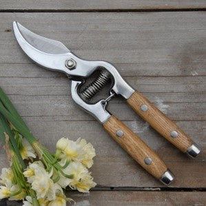 Secateurs with Ash Wood Handle