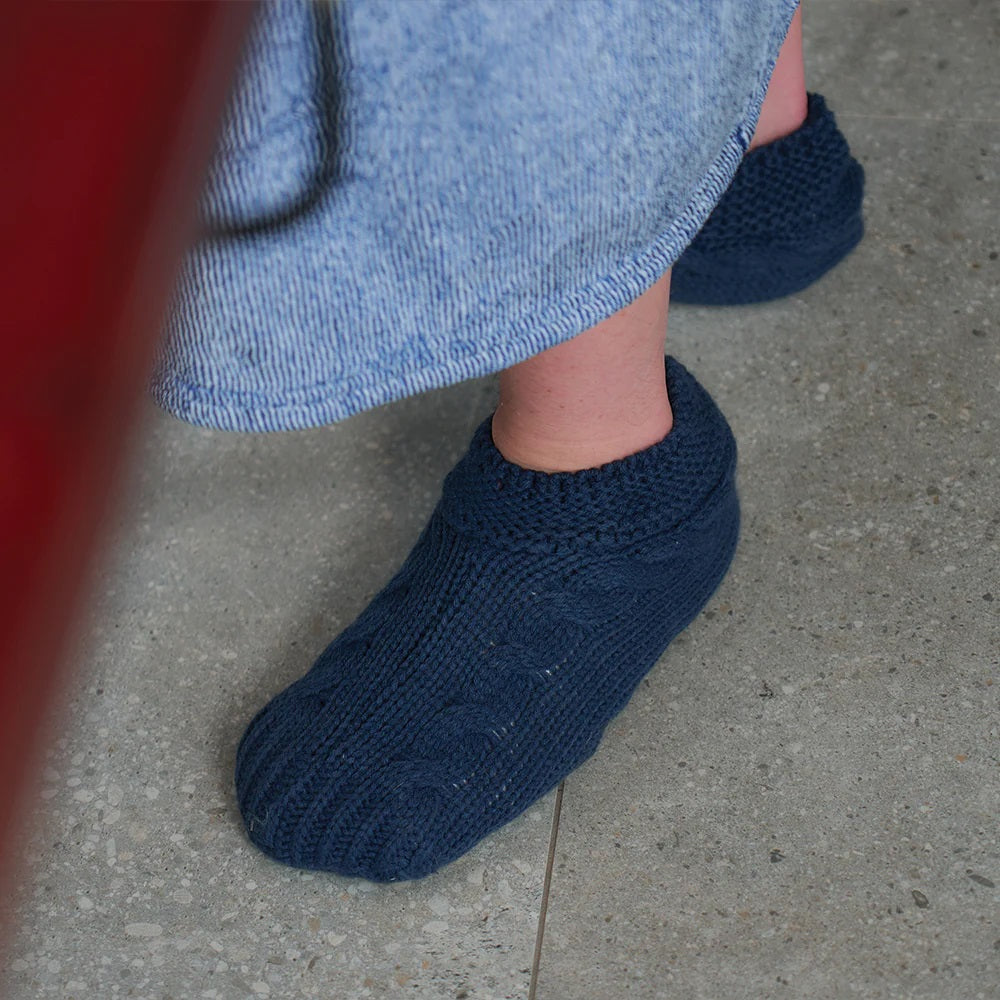 Socks – Slouchy Slippers With Pompoms – Navy (mens)